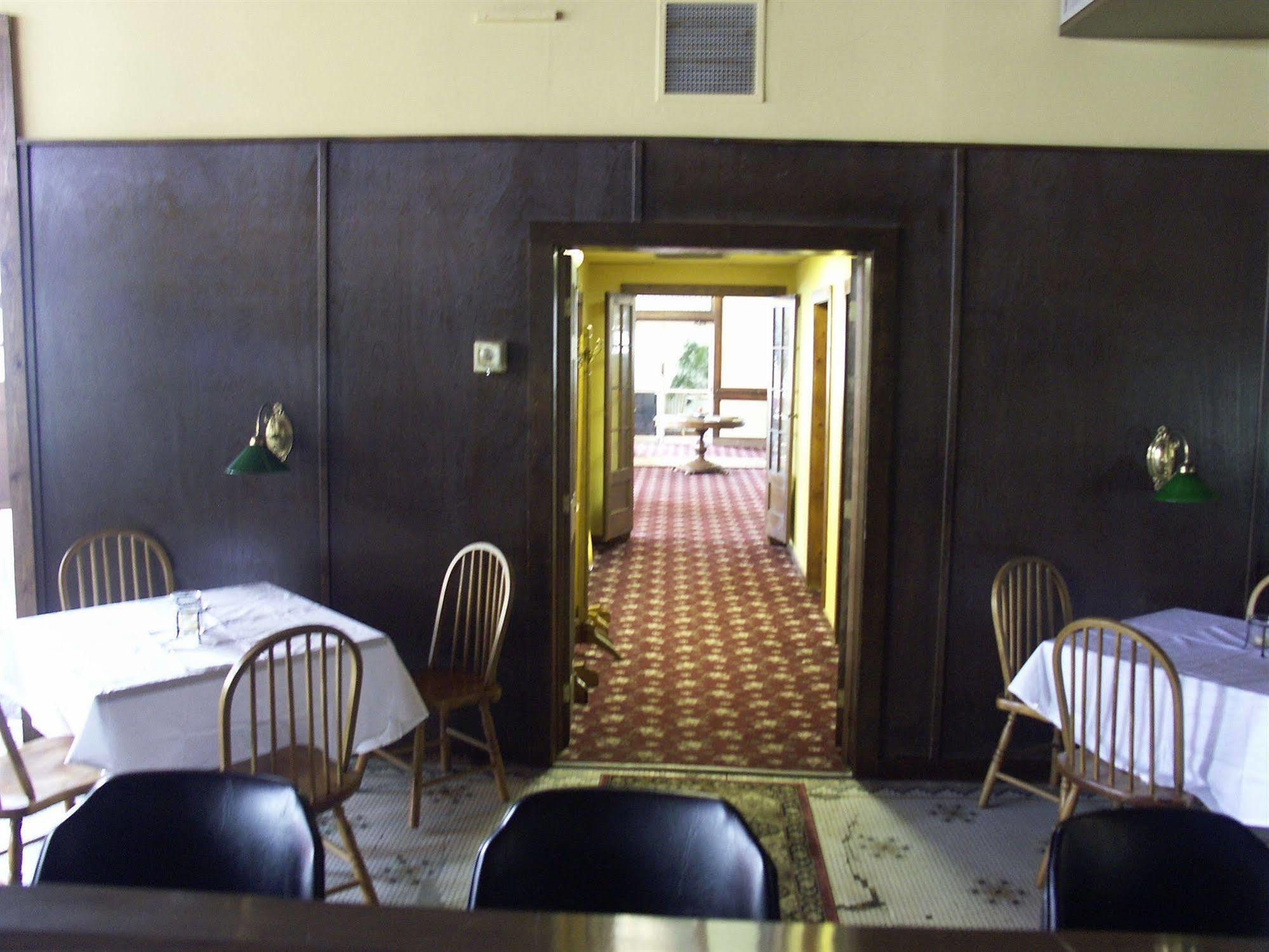Karsten Hotel Kewaunee Buitenkant foto