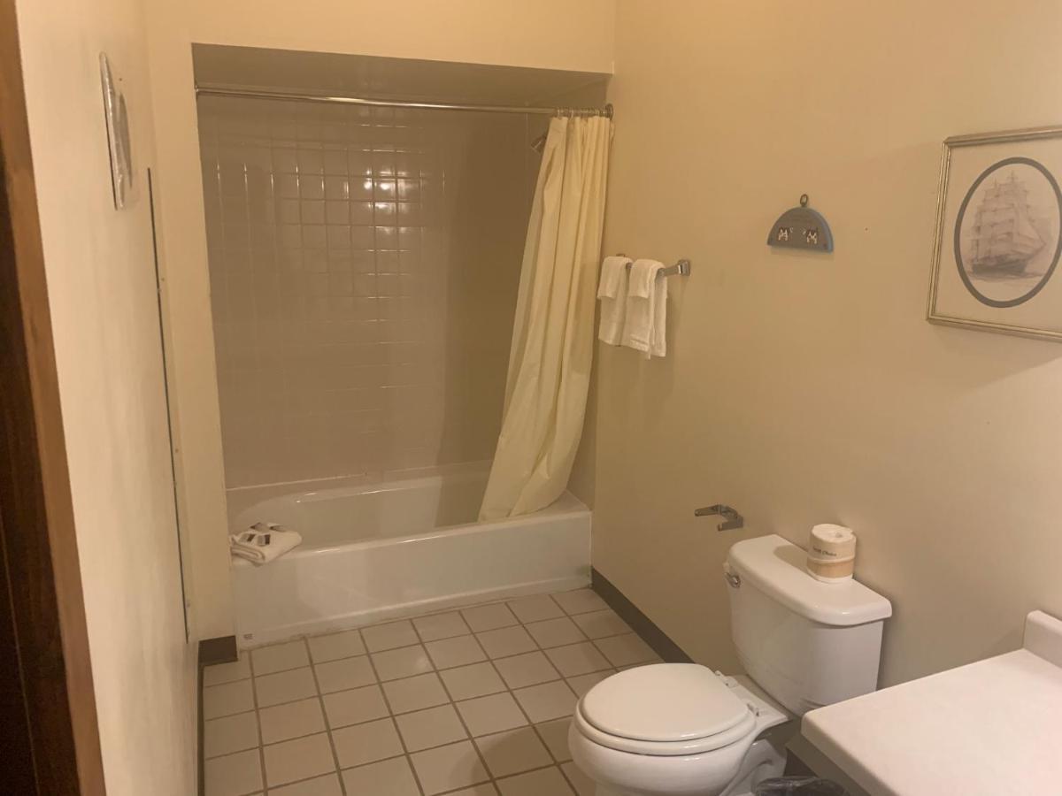 Karsten Hotel Kewaunee Buitenkant foto